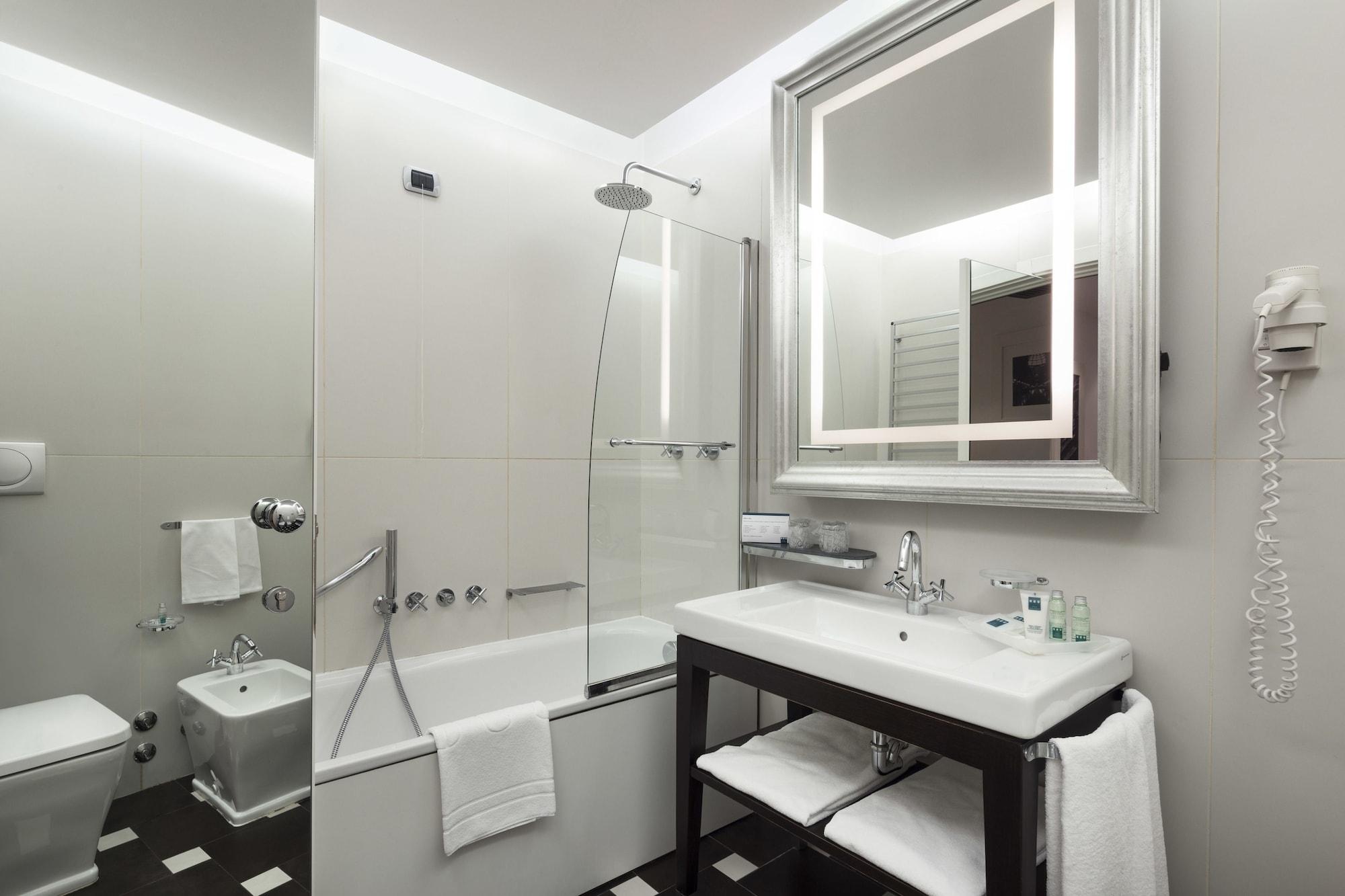 Hotel Cusani 4*